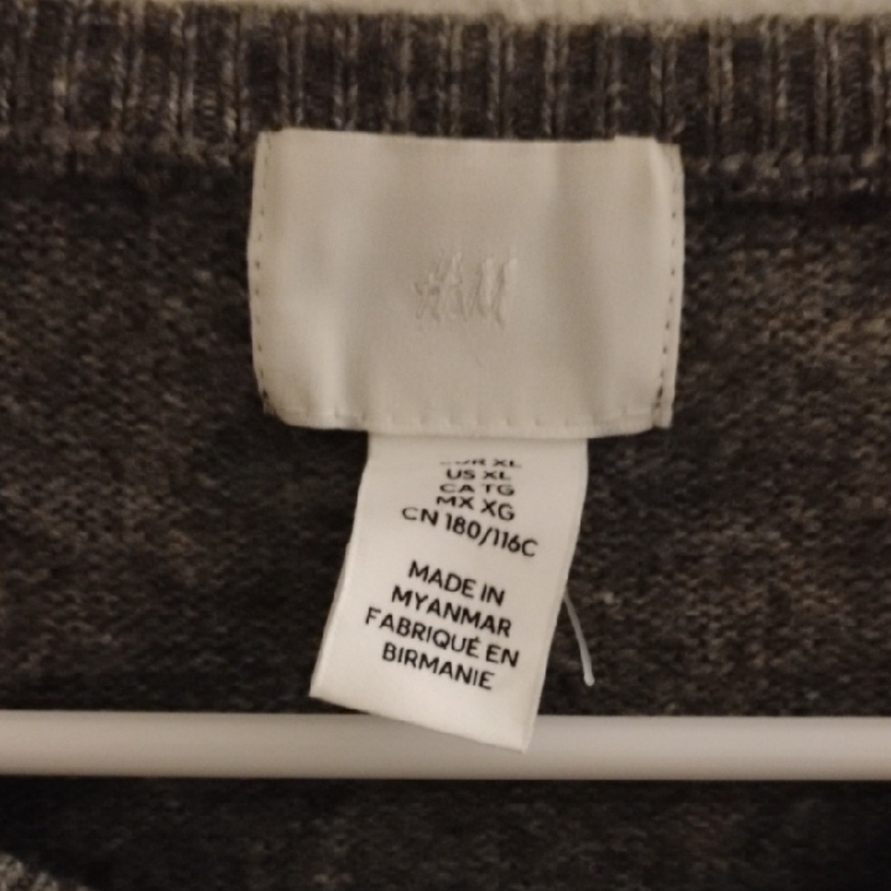 H&M Gray Button-Up Cardigan XL - Picture 2 of 3